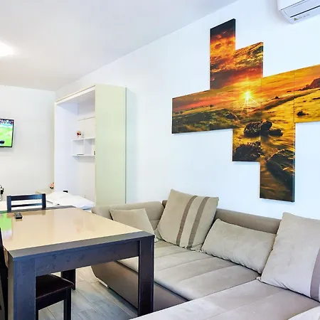 Appartamento Malibu By Alz *
