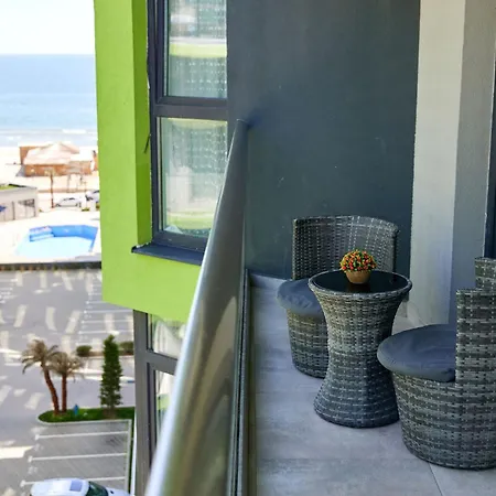 Malibu By Alz Apartment Navodari