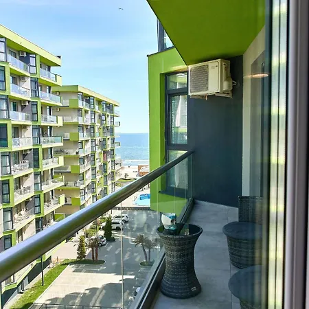 Malibu By Alz Apartment Navodari